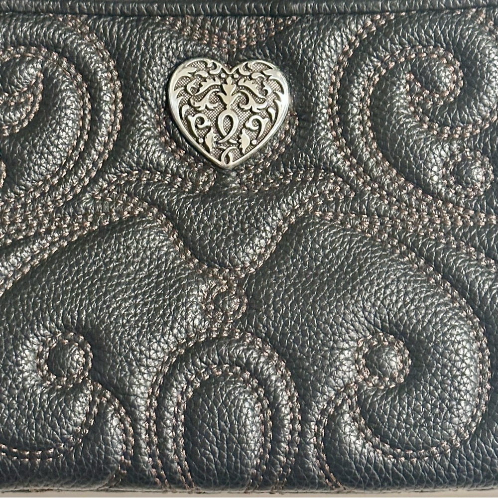 Brighton Cordoba Couture
Cross Body Pouch - Picture 2 of 12